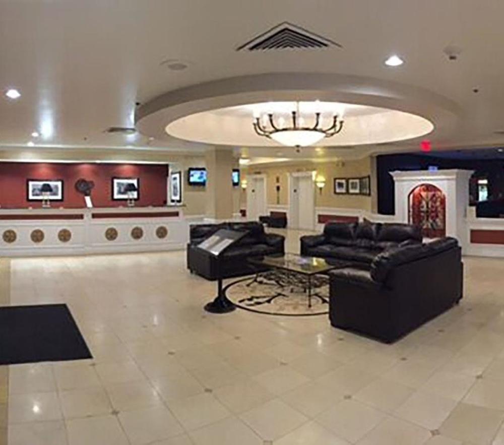 Clarion Hotel Indianapolis Exterior photo